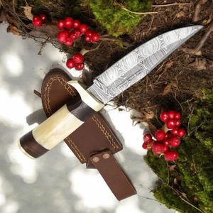 Cuchillos de Caza para Supervivencia al Aire Libre con Hoja Afilada, Mango de Madera Cómodo y Funda de Cuero para Senderismo - Product Image 6