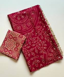 Magnifique sari en soie pure, douce et bon marché, tissu uni avec impression Bandhan, accompagné d'un tissu pour chemisier. - Product Image 3