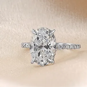 Anillo de Compromiso con Halo Lateral de Diamantes Ovalados Certificados de 4.55Ct, Oro Blanco de 14k, Cultivados en Laboratorio - Product Image 4