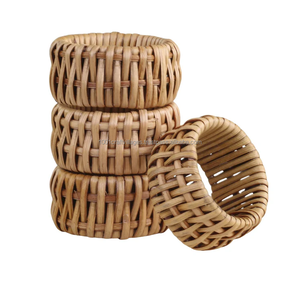 Anneau de serviette en rotin naturel tressé à la main, porte-serviettes en osier, décoration de table rustique et écologique pour la ferme - Product Image 1