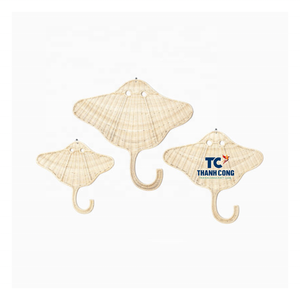 Venta al por mayor de juego de decoración de pared de ratán en forma de STINGRAY para dormitorio-Diseño Ecológico inspirado en el océano tejido a mano para minoristas - Product Image 1