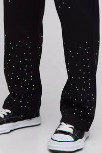 Conjunto de Chándal de Lujo con Pedrería para Hombre, Sudadera con Cremallera Completa y Pantalones Jogger Adornados con Cristales, Atuendo Urbano al por Mayor - Product Image 4