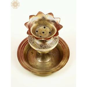 Soporte de latón hecho a mano en forma de Kalash Agarbatti hecho en India soporte para difusor de incienso y aromaterapia - Product Image 2