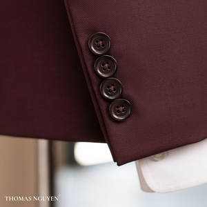Costume de luxe pour homme bordeaux - Ensemble 2 pièces sur mesure (veste et pantalon) |   Collection de couleurs naturelles |   Vietnam - Product Image 4