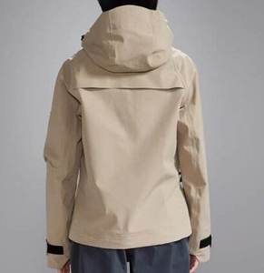 Veste coupe-vent à capuche unisexe avec logo personnalisé, imperméable -Tex 10 000 mm, écologique, softshell, pour le camping, la randonnée, le ski - Product Image 2