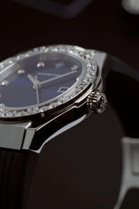 Reloj de Cuarzo de Moda Alexander Ferros 2251S-05 con Cristal de Zafiro, Resistente al Agua hasta 50 m, con Correa de Goma Redonda de Acero Inoxidable - Product Image 2