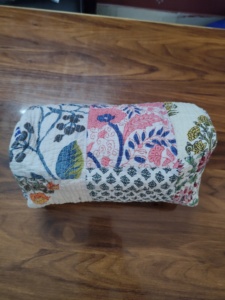Corn husk clutch pouch Durable makeup pouch wholesale Soft portable cosmetic bag Lightweight puffer bag handle gift for her - Product Image 3