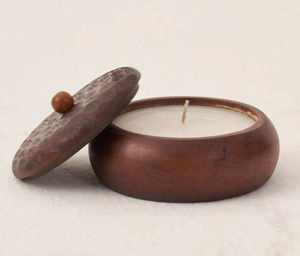 เทียนรูปหัวใจในชามไม้พร้อมฝาปิดและชามไม้ เทียนวีแกน 100% ของขวัญวาเลนไทน์ในโถคอนกรีตดีไซน์พิเศษ - Product Image 2