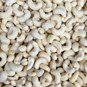 Venta al por mayor de granos de anacardo Kaju, nueces de anacardo SANTIGO, servicio de bajo precio 24/7 - Product Image 1