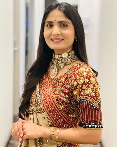 Lehenga Choli imprimé par des designers pour femmes – Ghagra Choli ethnique traditionnel avec dupatta |   Vêtements de fête et de mariage - Product Image 5