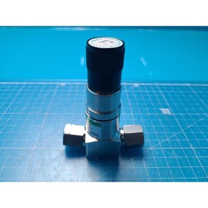 Manómetro Compacto CKD PGM-H-30-4R Usado Como Está, Piezas de Equipos Legacy Semiconductor - Product Image 2