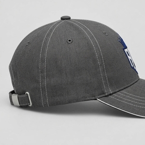 Gorra de béisbol de alta calidad con diseño elegante, tela suave, transpirable, cómoda, cierre trasero ajustable, ideal para deportes y viajes. - Product Image 4