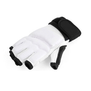 โรงงานขายส่งถุงมือเทควันโดคุณภาพสูงสำหรับฝึกศิลปะการต่อสู้ ป้องกันนิ้วครึ่ง ทำจากหนัง ป้องกันรังสียูวี - Product Image 3