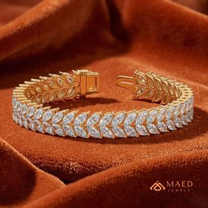 กำไลข้อมือรูปใบไม้ประดับมอสซาไนต์สีทองสำหรับผู้หญิง กำไลแบบโซ่เส้นเล็ก เครื่องประดับแฟชั่น ของขวัญวันครบรอบแต่งงาน ของขวัญสำหรับเจ้าสาว - Product Image 4