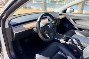 Tesla Model 3 2020 de Largo Alcance con Tracción en las Cuatro Ruedas - Product Image 3