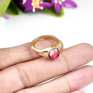 Bague élégante en argent 925 plaqué or 18 carats avec pierre précieuse turquoise Mohave et rose rouge, fabrication artisanale, bijou raffiné, cadeau pour femme - Product Image 1