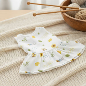 Robe en coton pour bébé fille, axée sur le confort, avec une texture douce et un design élégant et ludique, pour tous les jours et les occasions spéciales - Product Image 2