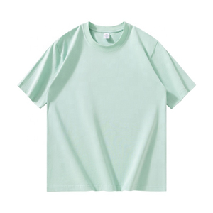 เสื้อยืดคอกลมผ้าคอตตอน/โพลีเอสเตอร์สำหรับผู้ชาย สไตล์สตรีทแวร์ เป็นมิตรกับสิ่งแวดล้อม น้ำหนัก 300 กรัม เสื้อยืดลำลองลายพิมพ์พรีเมียม ขายส่งแบบกำหนดเองได้ - Product Image 4