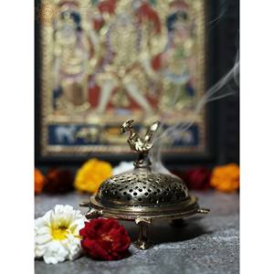 Brûleur d'encens de paon en laiton de 6 pouces fait à la main avec porte-encens et diffuseur d'aromathérapie à base de tortue - Product Image 1