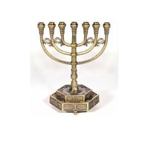 Producto de Alta Demanda a Bajo Costo: Menorah de Latón Plateado Resistente con Diseño del Árbol de la Vida, Portavelas de la Mejor Calidad para Templo - Product Image 6
