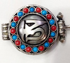 Colgantes de Aleación con Forma Ovalada y Cuadrada, con Temática Budista Tibetana Religiosa, Hechos a Mano en Nepal, Unisex - Product Image 6