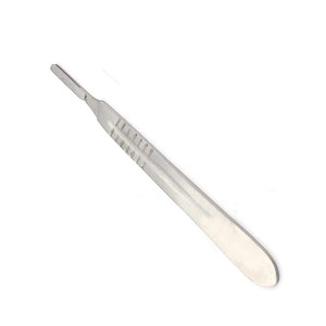 Cuchillo Quirúrgico Profesional con Mango Número 4 y 20 Hojas Estériles de Acero Inoxidable Reutilizables, Instrumento de Corte de Precisión - Product Image 4