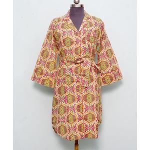 Camisa Larga Estilo Kimono 100% Algodón Puro para Mujer, Estampado Floral, Abertura Frontal, Cuello en V, Manga 3/4, Corte Ajustado, con Botones - Product Image 1