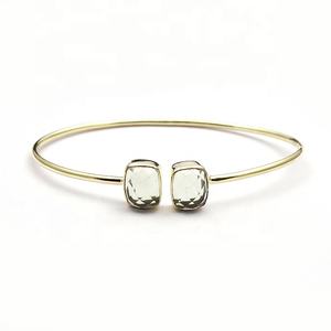 Bracelet en topaze bleue de créateur avec pierres précieuses plaqué argent forme rectangle bracelet jonc ouvert sur le devant bijoux faits à la main pour anniversaire - Product Image 5