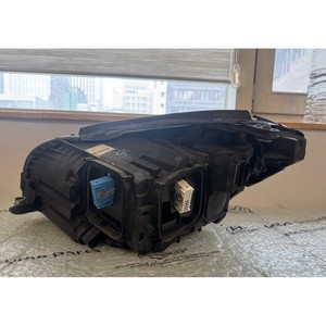 Faro Delantero Derecho Usado CLS A2188204861 - Product Image 5