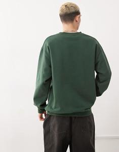 เสื้อสเวตเตอร์คอกลมสีเทาเข้มทรงโอเวอร์ไซส์สำหรับผู้ชาย ผลิตจากโพลีเอสเตอร์/คอตตอน เป็นมิตรต่อสิ่งแวดล้อม สไตล์สตรีทแวร์ น้ำหนัก 370 กรัม เสื้อถักแบบเรียบง่ายสำหรับใส่ในฤดูหนาว - Product Image 1