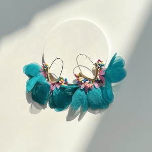 Pendientes de Plata con Diseño de Pétalos de Flor y Malla, Estilo Moderno para Mujer, Ideales para Viajes, Playa y Vacaciones, por MD HANDICRAFTS - Product Image 6