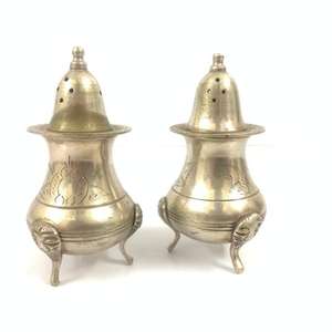 Ensemble de salières et poivrières en laiton de style vintage, finition antique, ensemble de 2, pour restaurant, maison, vaisselle de table - Product Image 3