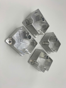 Componente Metálico de Precisión Viet Nhat, Pieza de Aluminio Torneada por CNC con Orificio Central y Ranura para Chaveta - Product Image 6
