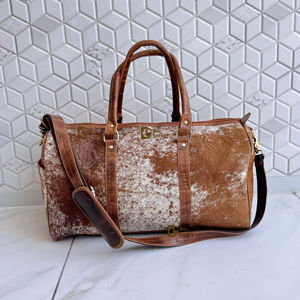 Nouvelle arrivée de sacs à bagages en cuir de vachette véritable multi-usages faits à la main sac de voyage unisexe cheveux sur la peau grande taille sacs multi-usages - Product Image 1