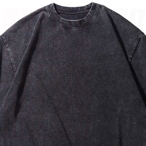 เสื้อยืดคอตตอนหนาน้ำหนักมากทรงโอเวอร์ไซส์สไตล์วินเทจ ยูนิเซ็กส์  แบบเรียบ  รับสกรีนโลโก้ OEM สตรีทแวร์ ทรงหลวม คุณภาพพรีเมียม แขนสั้น - Product Image 4