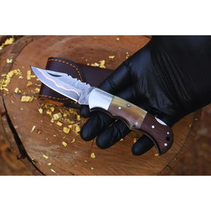 Couteau de poche artisanal Burraq en acier Damas, personnalisable OEM, avec manche en bois et étui en cuir – Cadeau d'anniversaire, cadeau pour témoin de mariage - Product Image 2