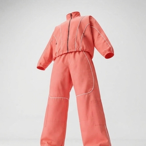 เสื้อแจ็คเก็ตและกางเกงกันลมสะท้อนแสงแบบมีโลโก้สั่งทำ ขายส่ง OEM แบรนด์ส่วนตัว สำหรับผู้ชาย ออกกำลังกายกลางแจ้ง วิ่ง และฝึกซ้อม - Product Image 5