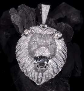 Luxira Jewels Iced SELF MADE Colgante Unisex Chapado en Plata 925, Estilo Hip Hop para Fiesta, con Moissanita de Corte Brillante Engastada en Bisel - Product Image 1