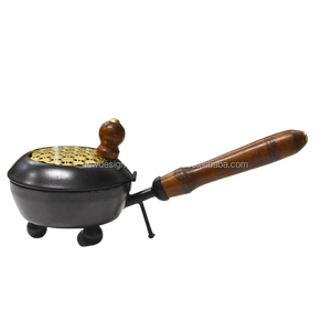 Brûleur d'encens en métal Loban Dani Dhup brûleur pour la prière Loban brûleur avec poignée maison purifiant Bakhoor Daan noir - Product Image 1