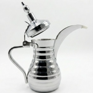 กาต้มกาแฟอาหรับแบบดั้งเดิม ทำจากโลหะ พร้อมฝาปิดและพวยกาโค้ง - Product Image 6