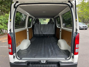 Toyota Hiace Super GL 4WD Widebody 2014 – Camioneta Premium para Pasajeros con Interior Espacioso y Capacidad AWD - Product Image 4