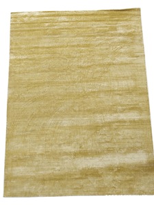 Alfombra de Seda Dorada Mustard Gold – Alfombra de Lujo Minimalista Tejida a Mano - Product Image 4
