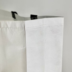 กระเป๋าโท้ท กระเป๋าช้อปปิ้งเคลือบลามิเนต กระเป๋าเครื่องสำอางพลาสติกแบบกำหนดเอง กระเป๋าผ้า PP รีไซเคิล  กระเป๋าอเนกประสงค์ ผลิตจากโรงงานในเวียดนาม - Product Image 4