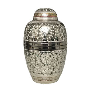 Urne funéraire en laiton de style américain personnalisée en gros, urne commémorative en métal de haute qualité, souvenir funéraire, 10 pouces, écologique - Product Image 3