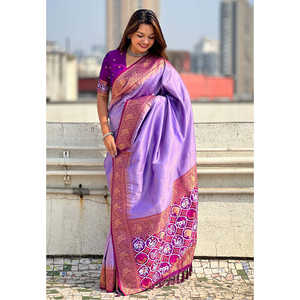 Sari Patola de Tela Pura Lavanda con Tejido Zari de Elite Weaves, con Tejidos en Contraste Intrincados, Ropa India y Pakistaní - Product Image 1