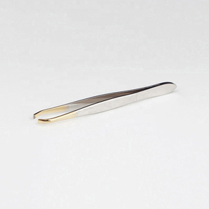 Pince à épiler de haute qualité en acier inoxydable de grade A+, écologique, légère et durable, avec logo personnalisé, fabriquée au Pakistan - Product Image 4