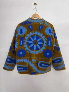Chaqueta de Terciopelo Suzani Bordada con Diseño Explosivo y Comodidad Superior, Ropa de Mujer, Abrigo Hecho a Mano Estilo Indio, Ropa Boho - Product Image 3