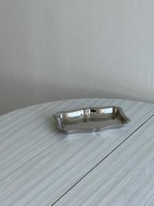 Plateau de service Art Déco en acier inoxydable, artisanat métallique traditionnel, durable, polyvalent, élégant, pour la restauration, design Diwali - Product Image 5