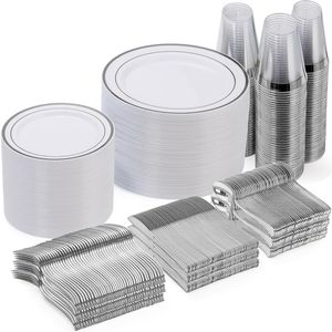 Set di Stoviglie Monouso in Plastica Argento da 600 Pezzi per 100 Ospiti, Include 100 Piatti Fondi, 100 Piatti da Insalata e 100 Cucchiai - Product Image 1