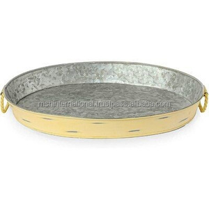 Plateau de service rustique argenté avec poignées à bord doré, rangement de cuisine extérieure, décoration, finition galvanisée durable, écologique, design Art Déco - Product Image 1